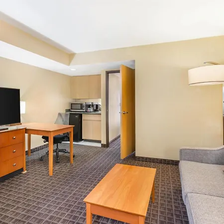 Best Western Plus Scottsdale Thunderbird Suites-3